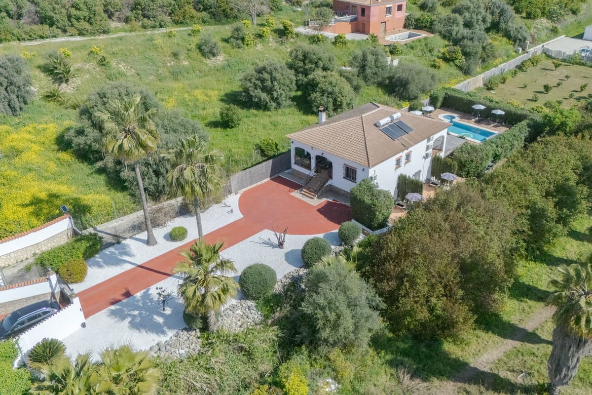 Detached Villa in Alhaurín el Grande — photo 1 of 10