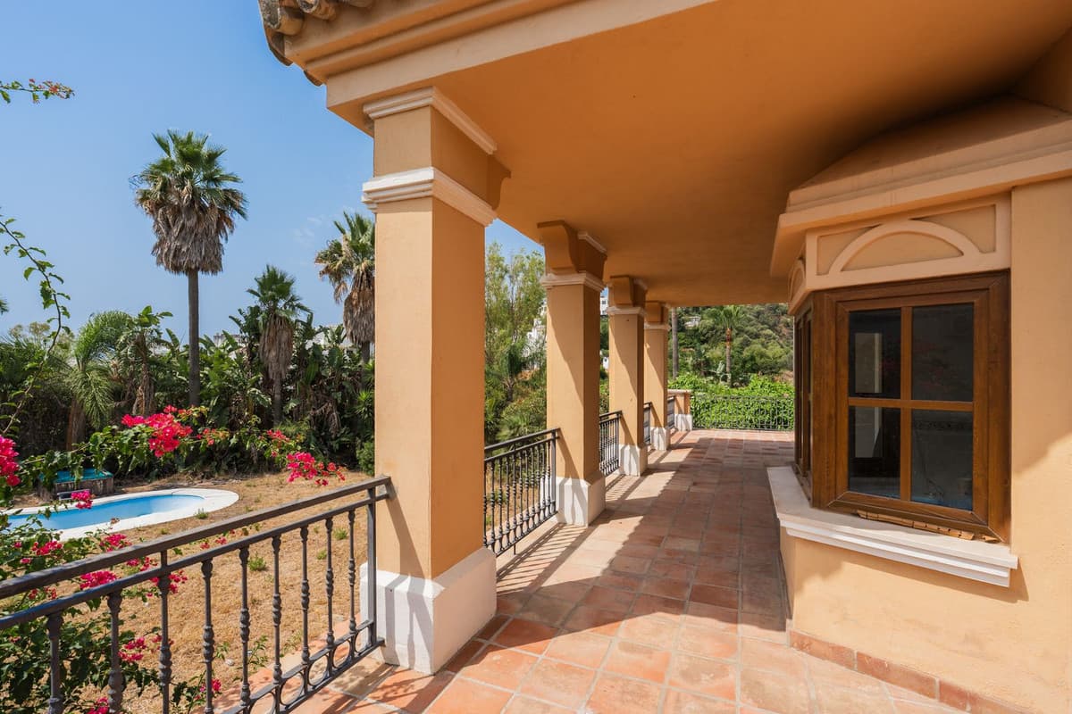 Detached Villa in Estepona — photo 9 of 10