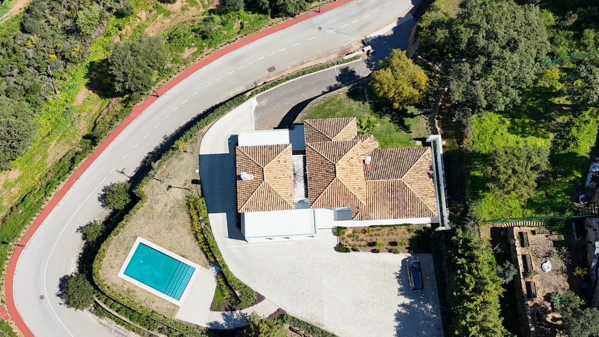 Detached Villa in La Mairena — photo 2 of 10