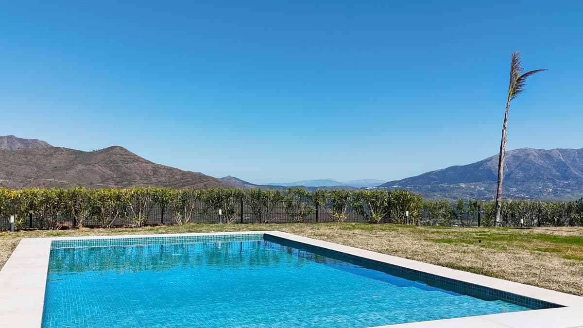 Detached Villa in La Mairena — photo 7 of 10