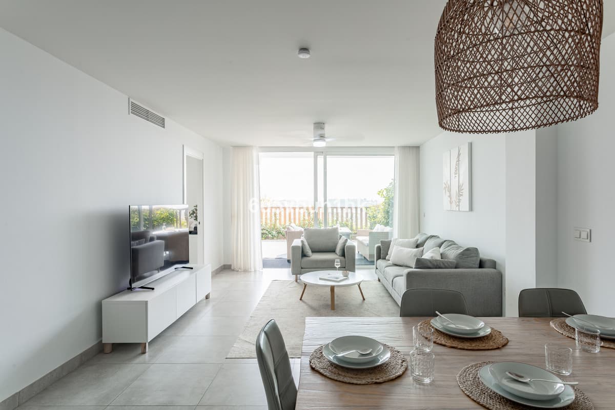 Ground Floor Apartment in La Cala de Mijas — photo 7 of 10