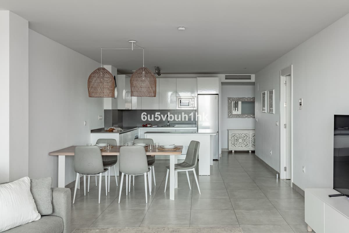 Ground Floor Apartment in La Cala de Mijas — photo 8 of 10