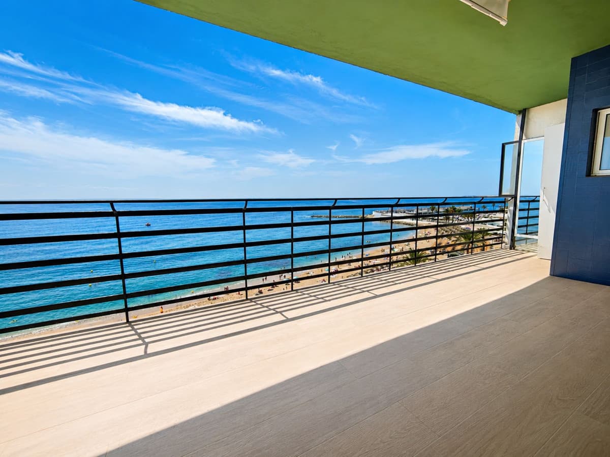 Middle Floor Apartment in Marbella — photo 2 of 10