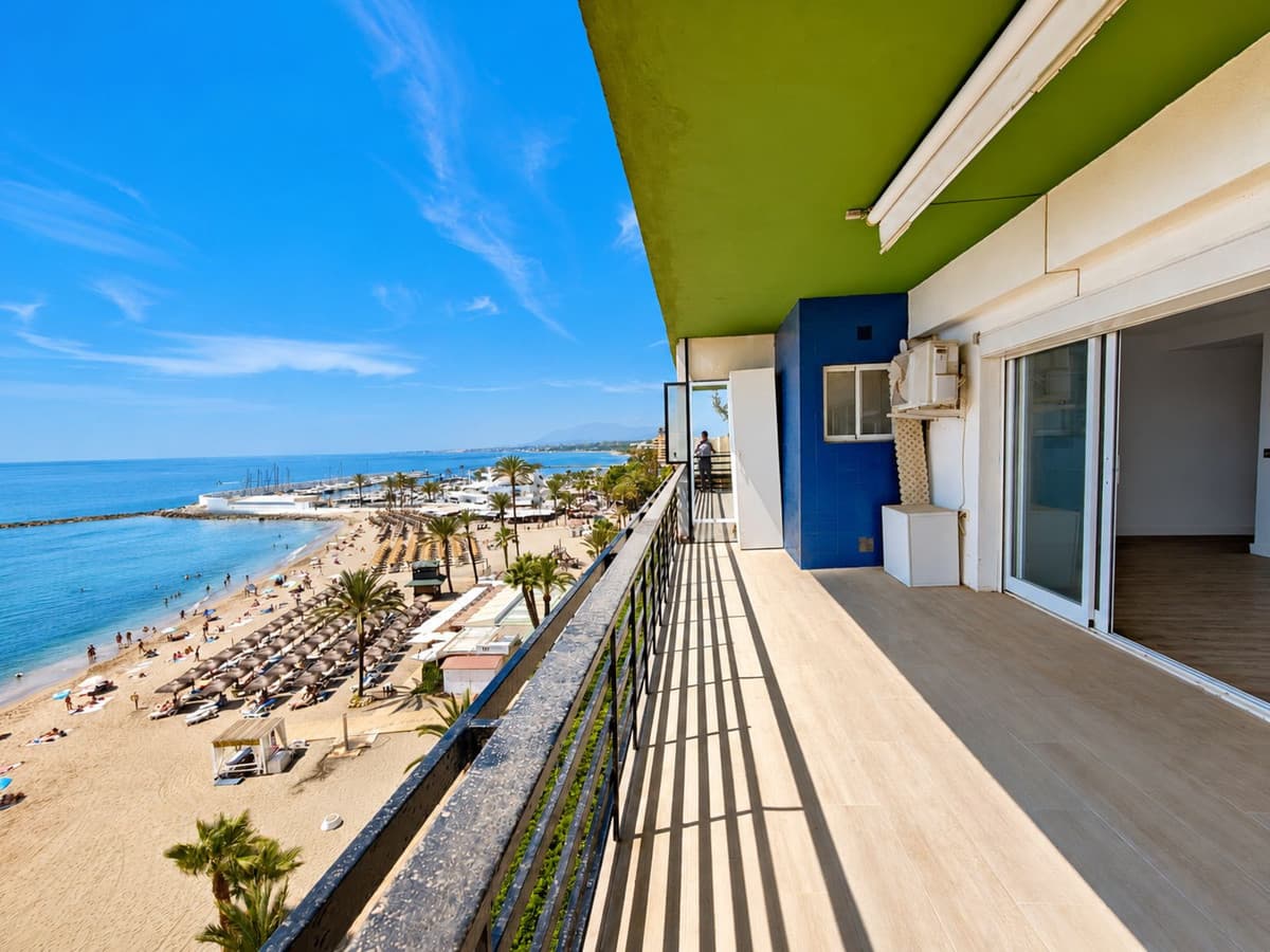 Middle Floor Apartment in Marbella — photo 5 of 10