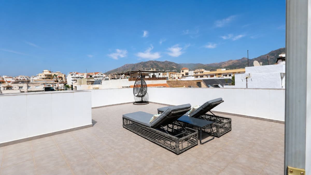 Penthouse in Los Boliches — photo 1 of 10