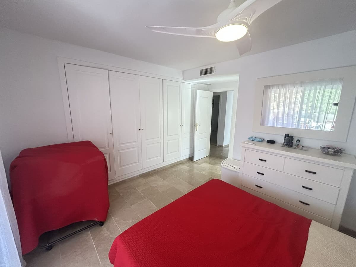 Ground Floor Apartment in Calahonda — photo 9 of 10
