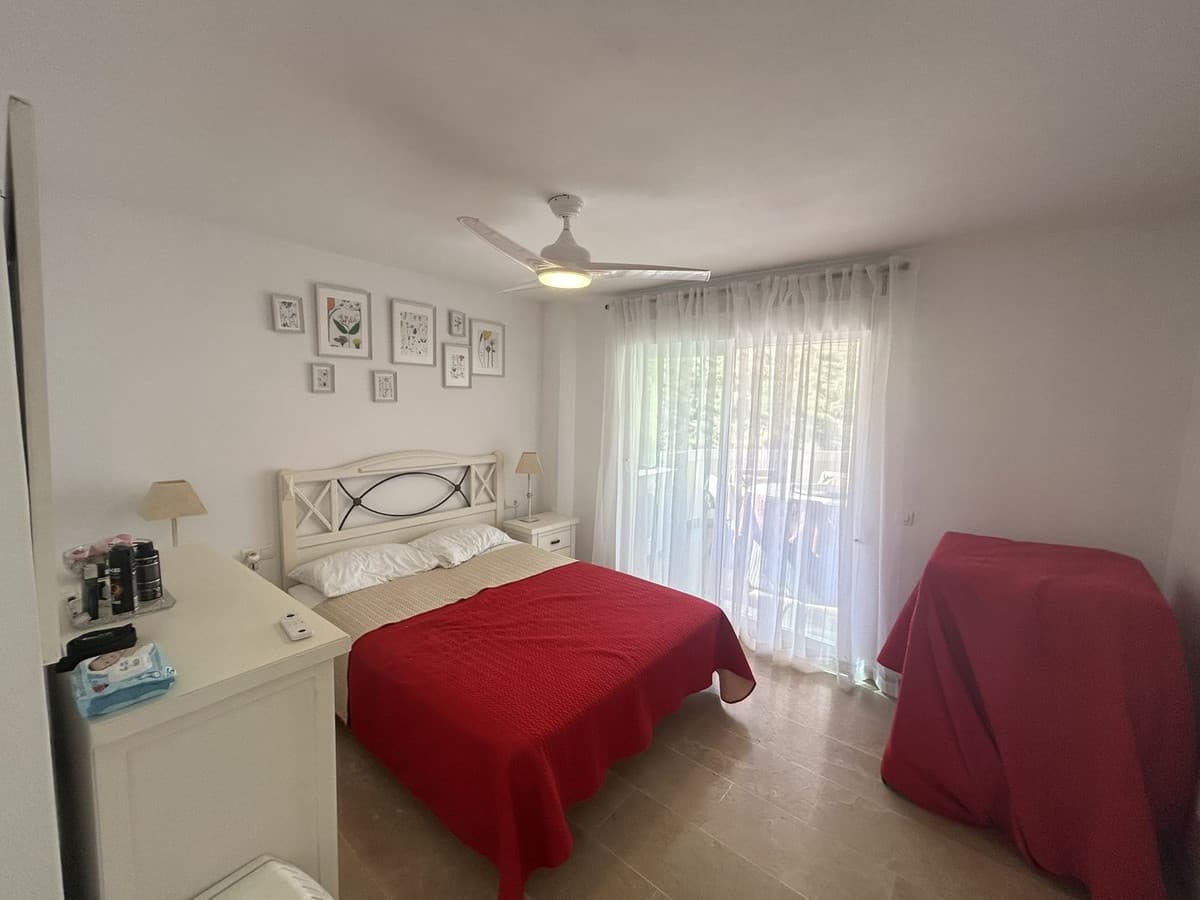 Ground Floor Apartment in Calahonda — photo 10 of 10
