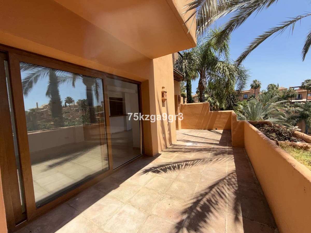 Townhouse in Mijas Costa — photo 8 of 10