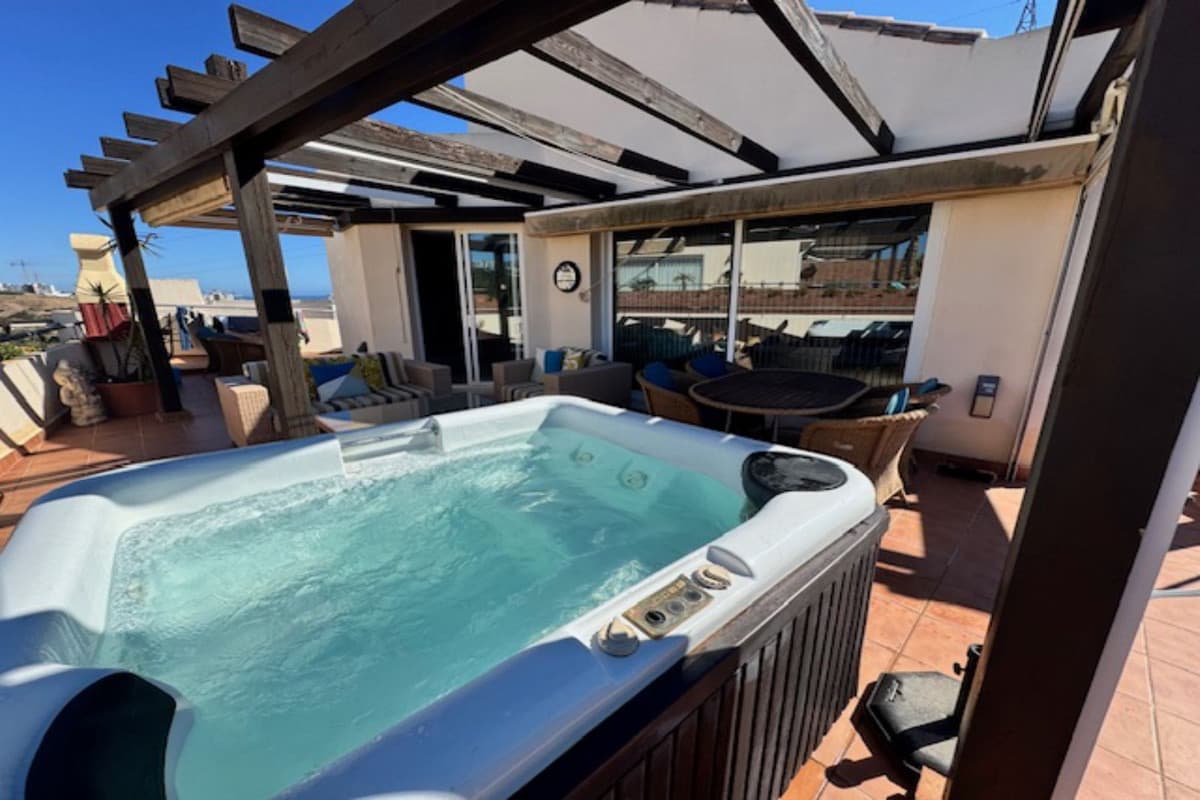 Penthouse in Riviera del Sol — photo 1 of 10