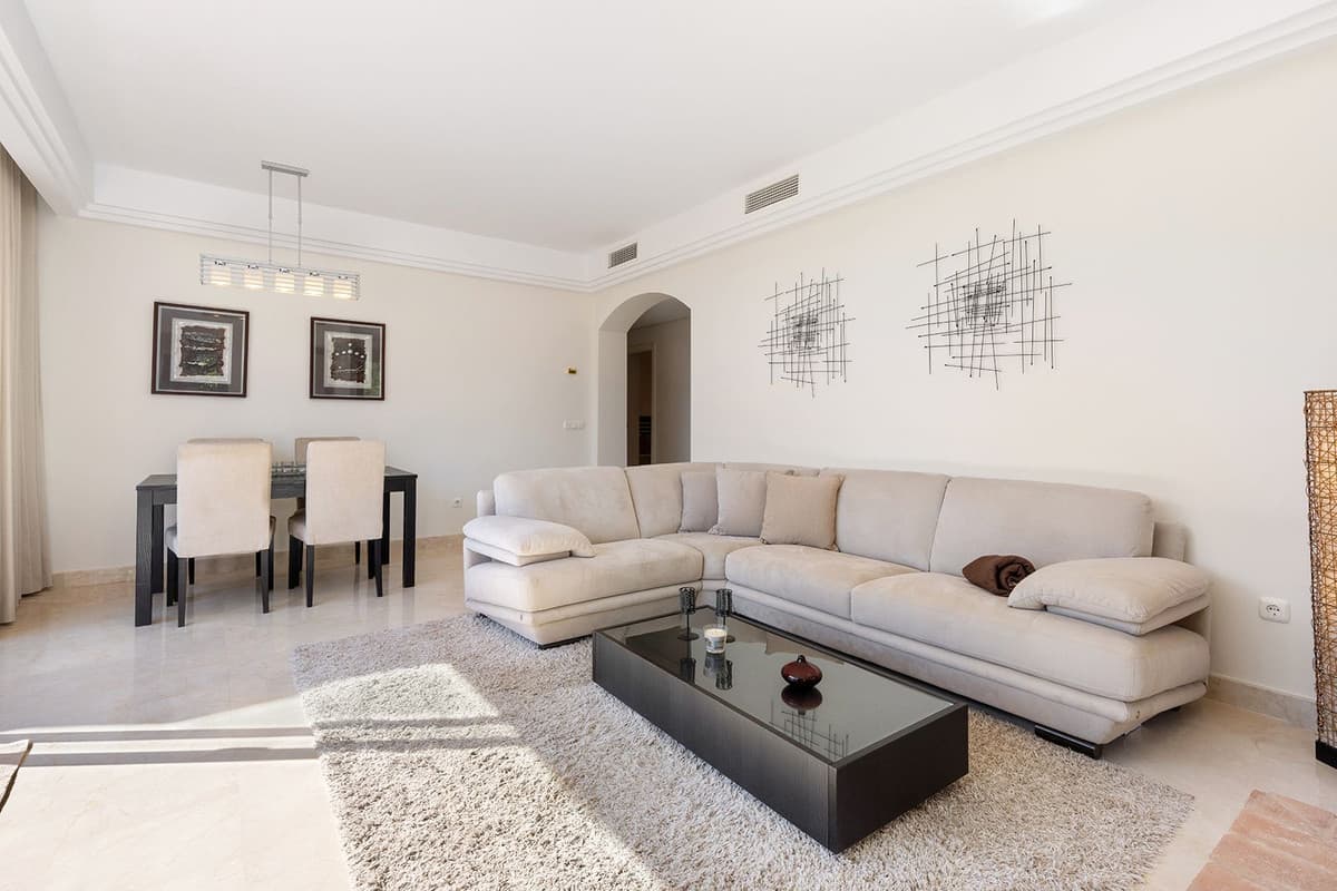 Penthouse in Benahavís — photo 9 of 10