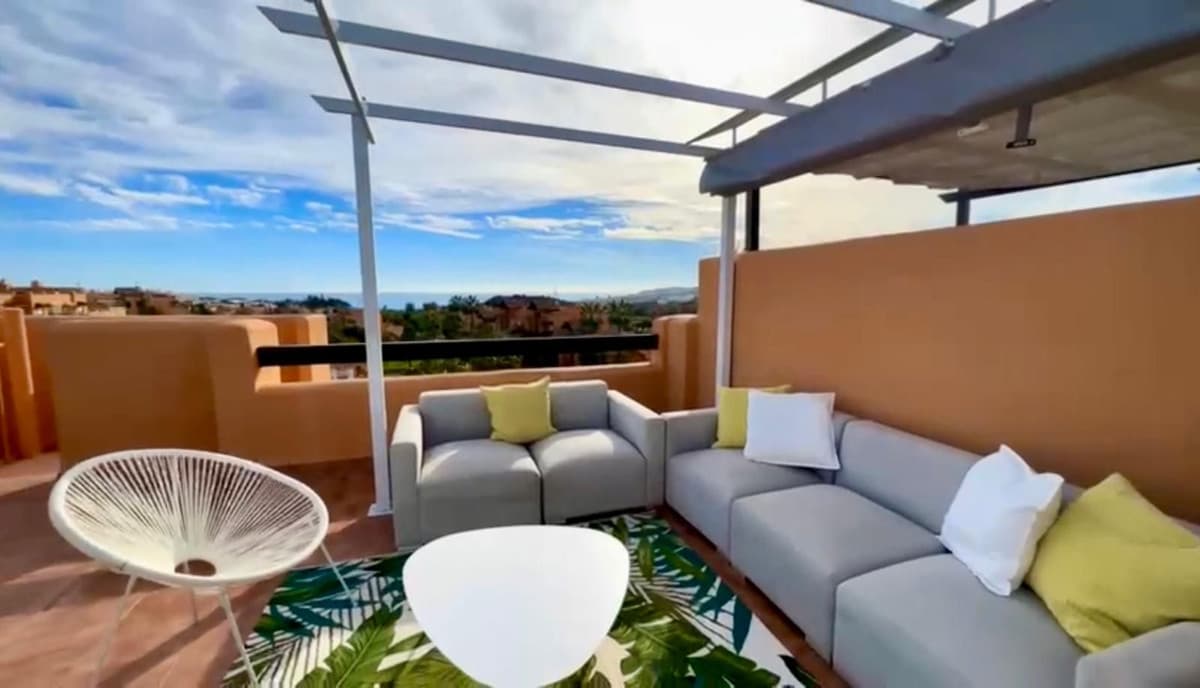Penthouse Duplex in Casares Playa — photo 4 of 10