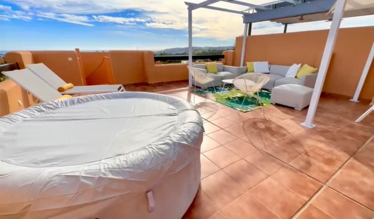 Penthouse Duplex in Casares Playa — photo 5 of 10