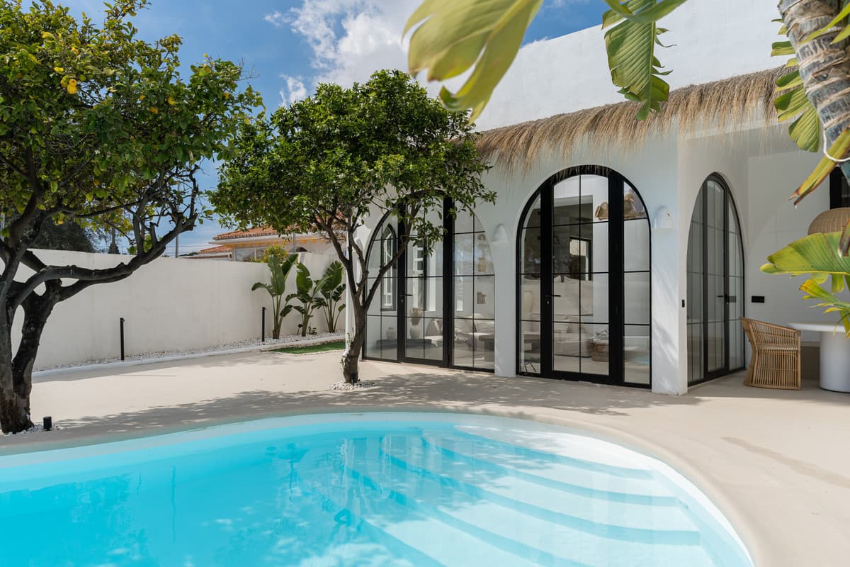 Detached Villa in El Pinillo — photo 3 of 10