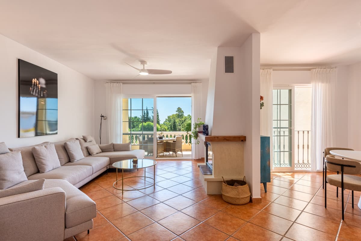 Detached Villa in Estepona — photo 3 of 10