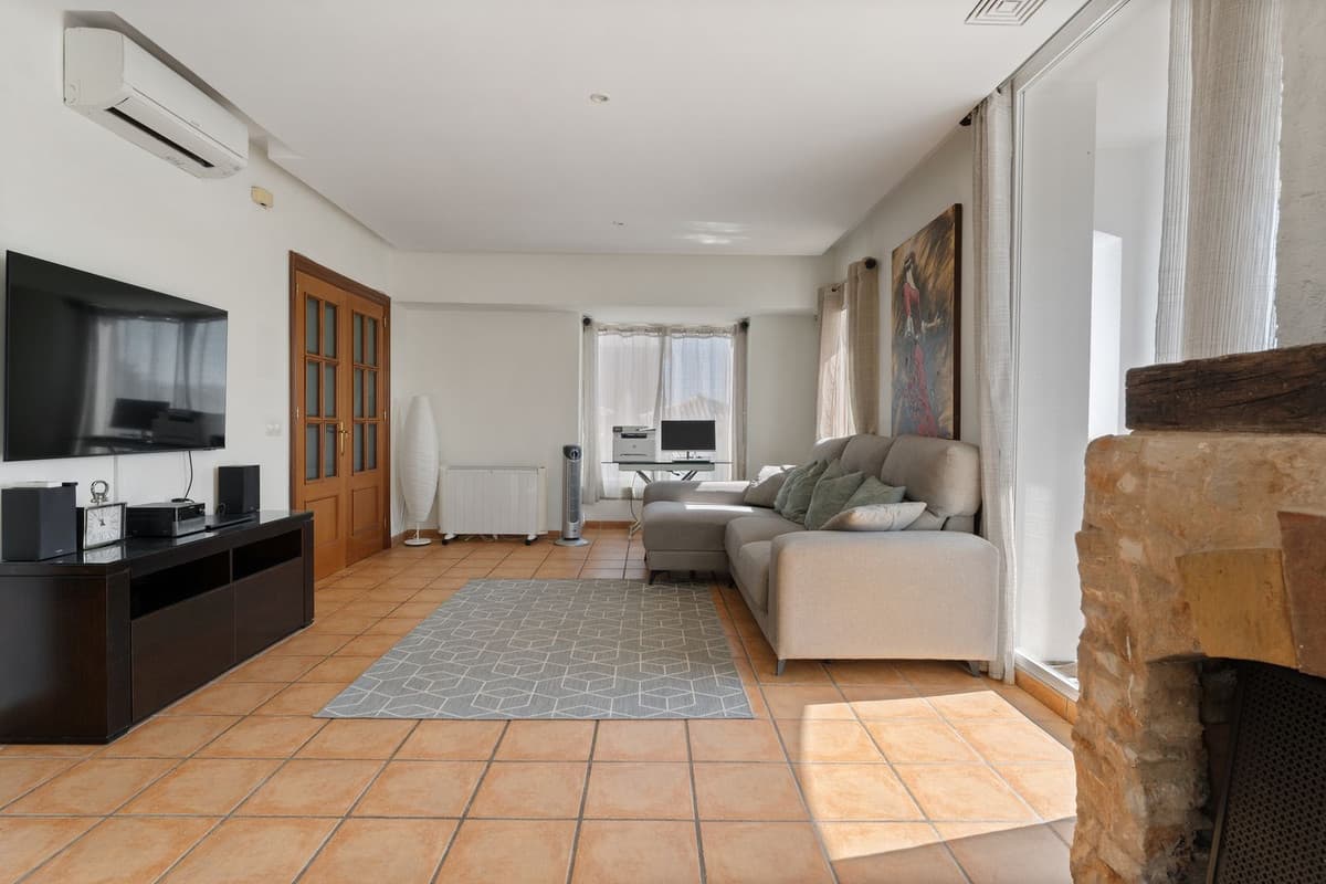 Detached Villa in Coín — photo 7 of 10