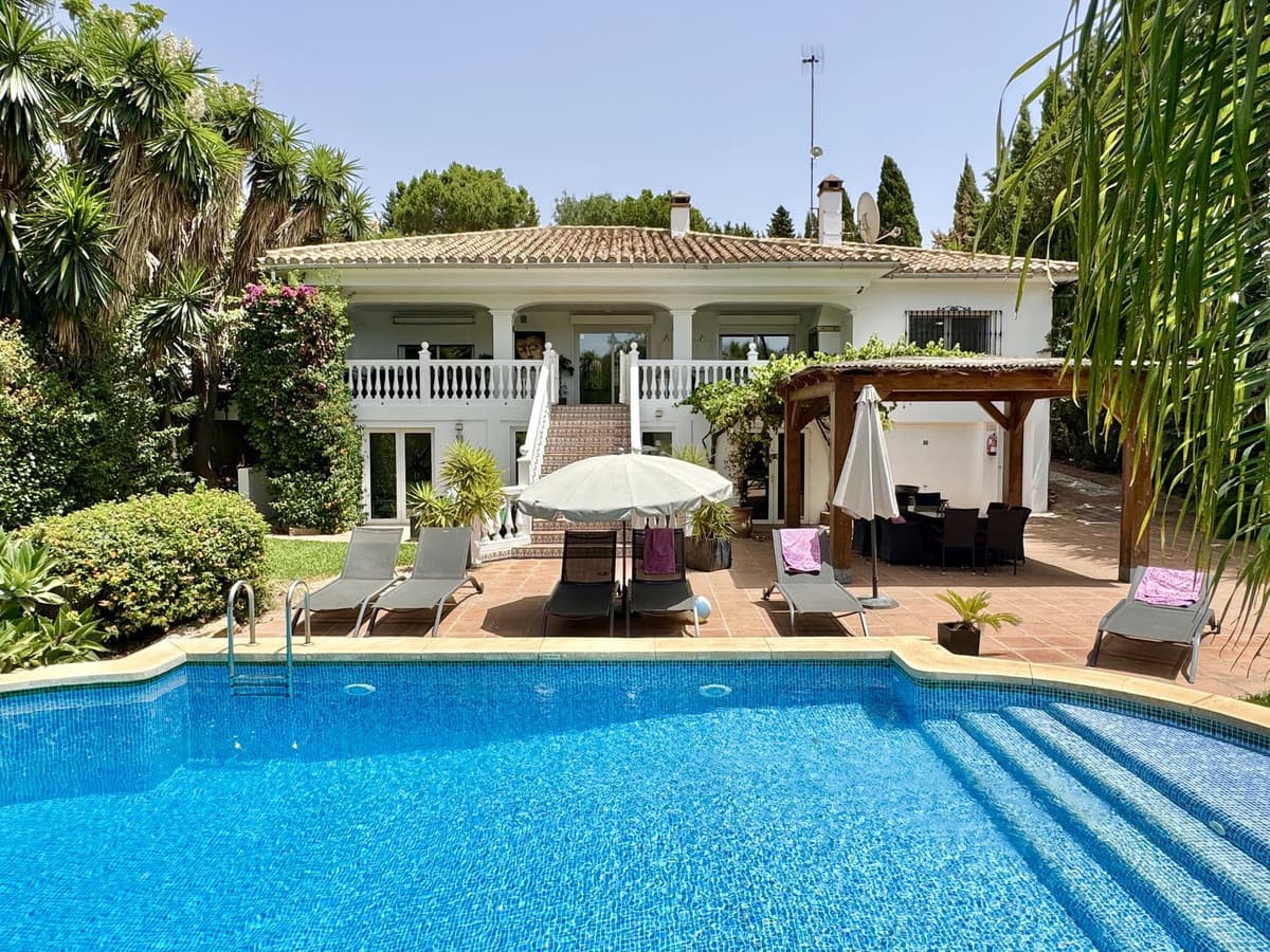 Detached Villa in Sierrezuela — photo 3 of 10