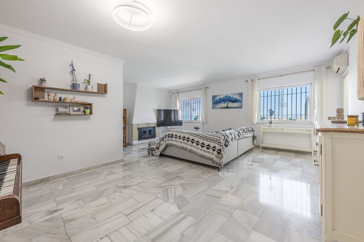Detached Villa in Fuengirola — photo 4 of 10