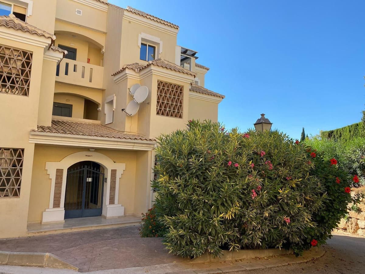 Penthouse Duplex in Elviria — photo 3 of 10