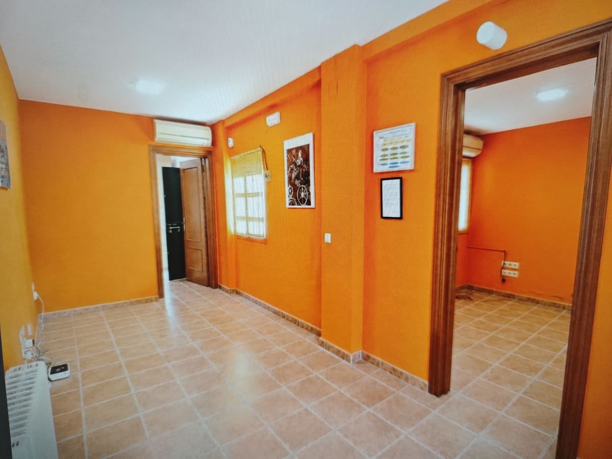 Townhouse in Victoria Eugenia — photo 9 of 10