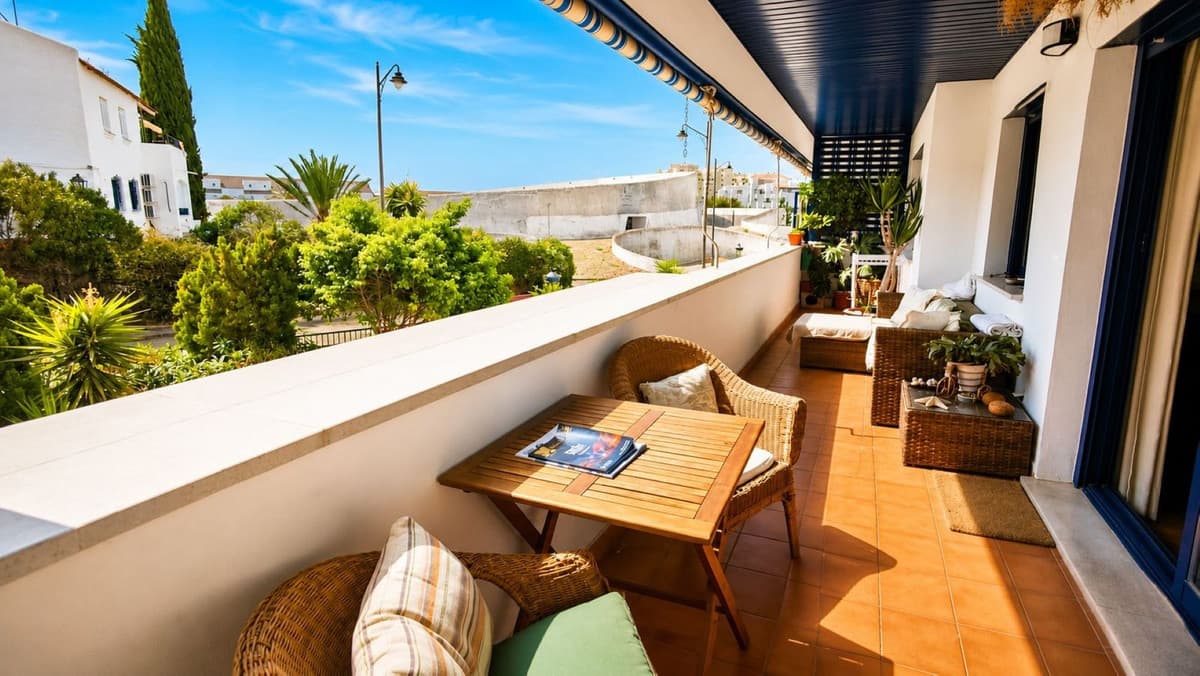 Ground Floor Apartment in Estepona — photo 1 of 10