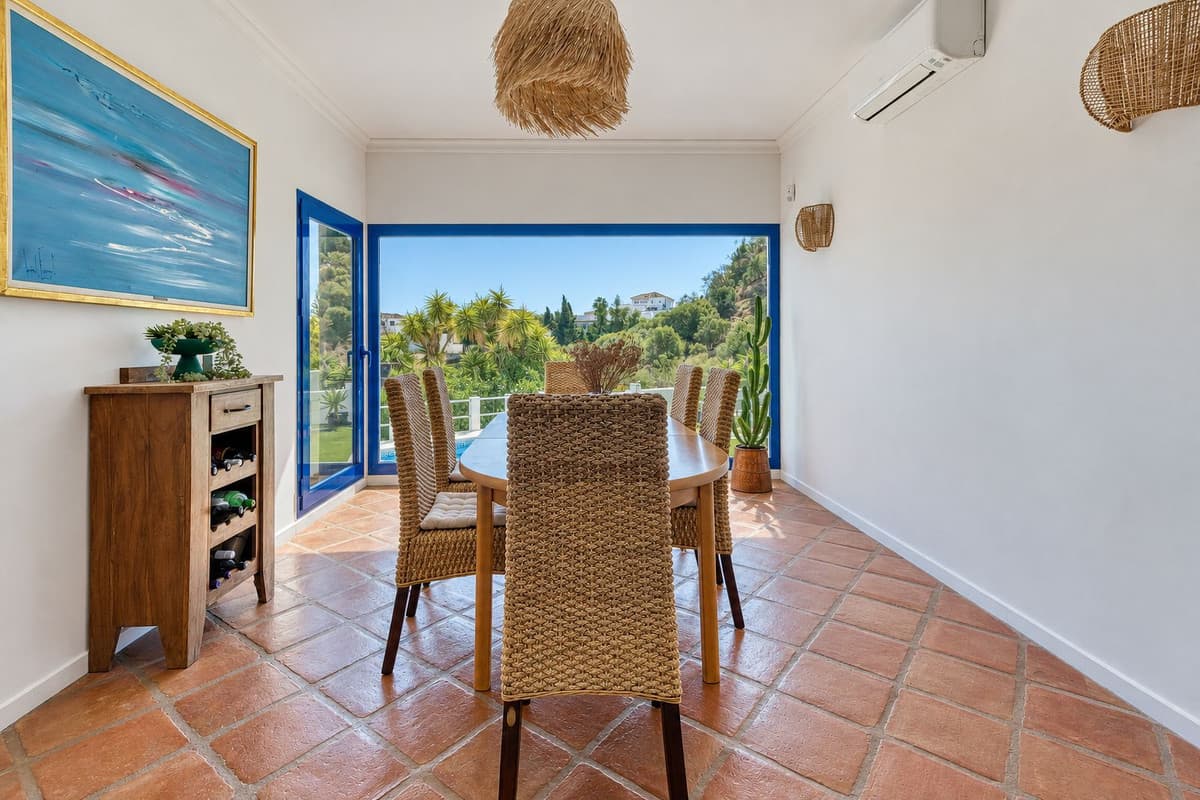 Detached Villa in Cerros del Aguila — photo 5 of 10