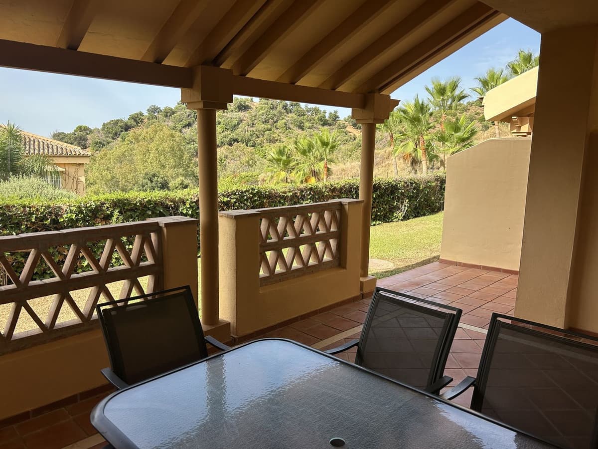 Ground Floor Apartment in Elviria — photo 1 of 10