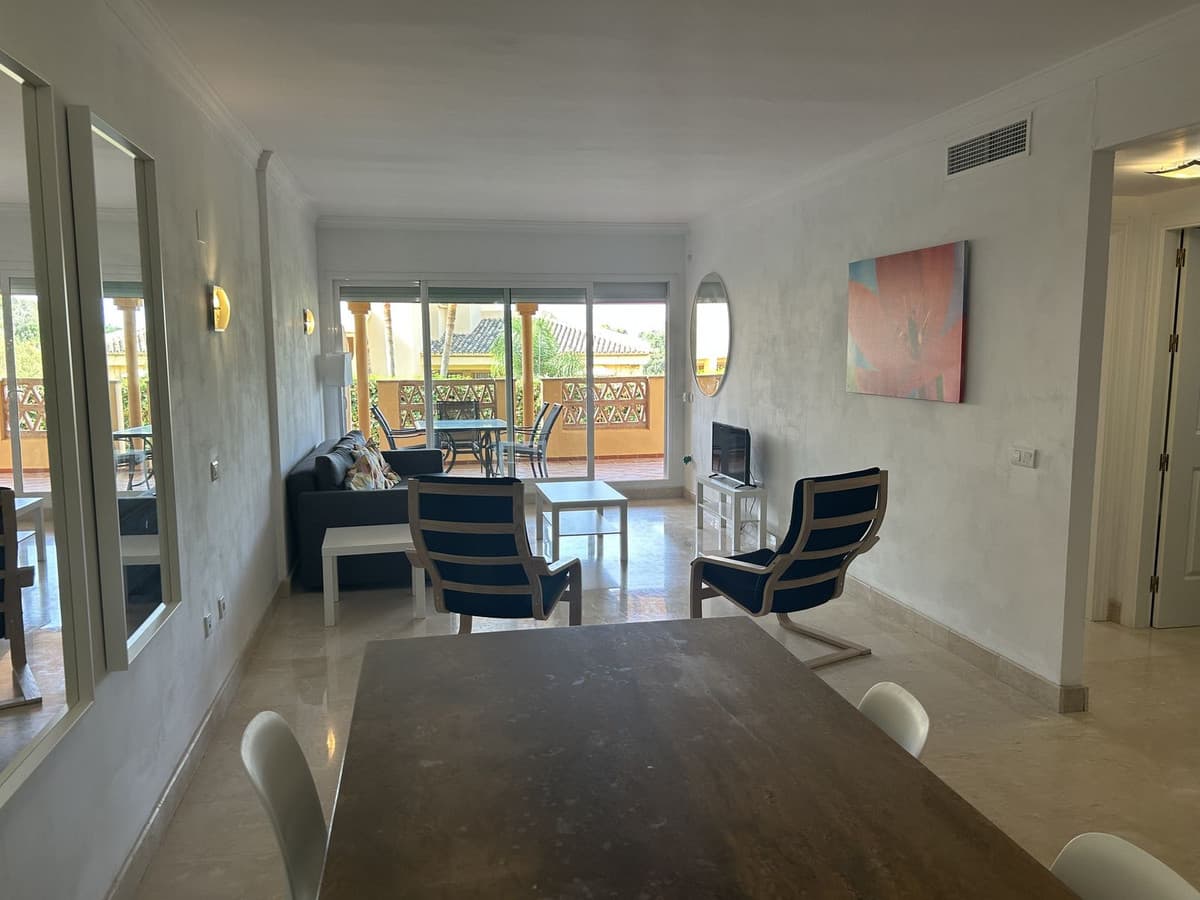 Ground Floor Apartment in Elviria — photo 7 of 10