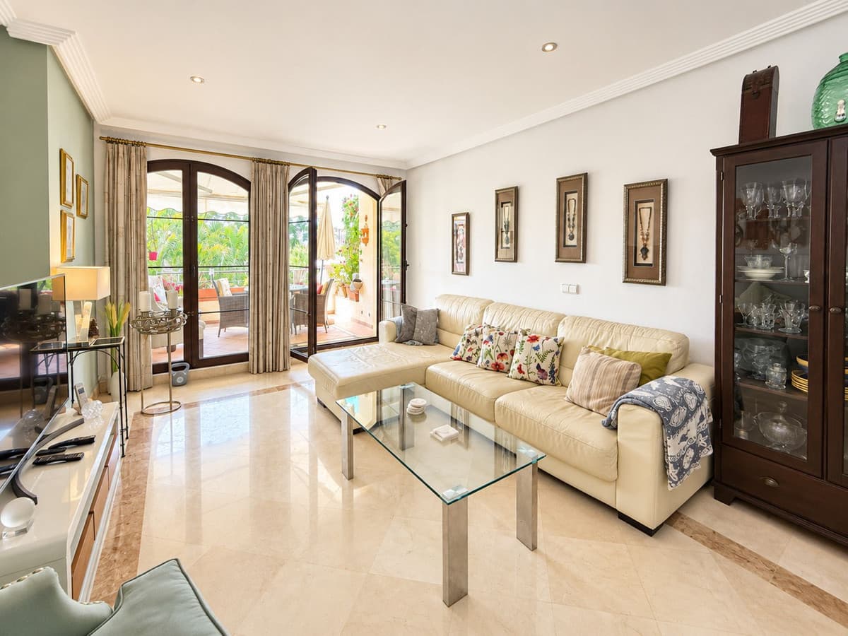 Middle Floor Apartment in Los Arqueros — photo 6 of 10