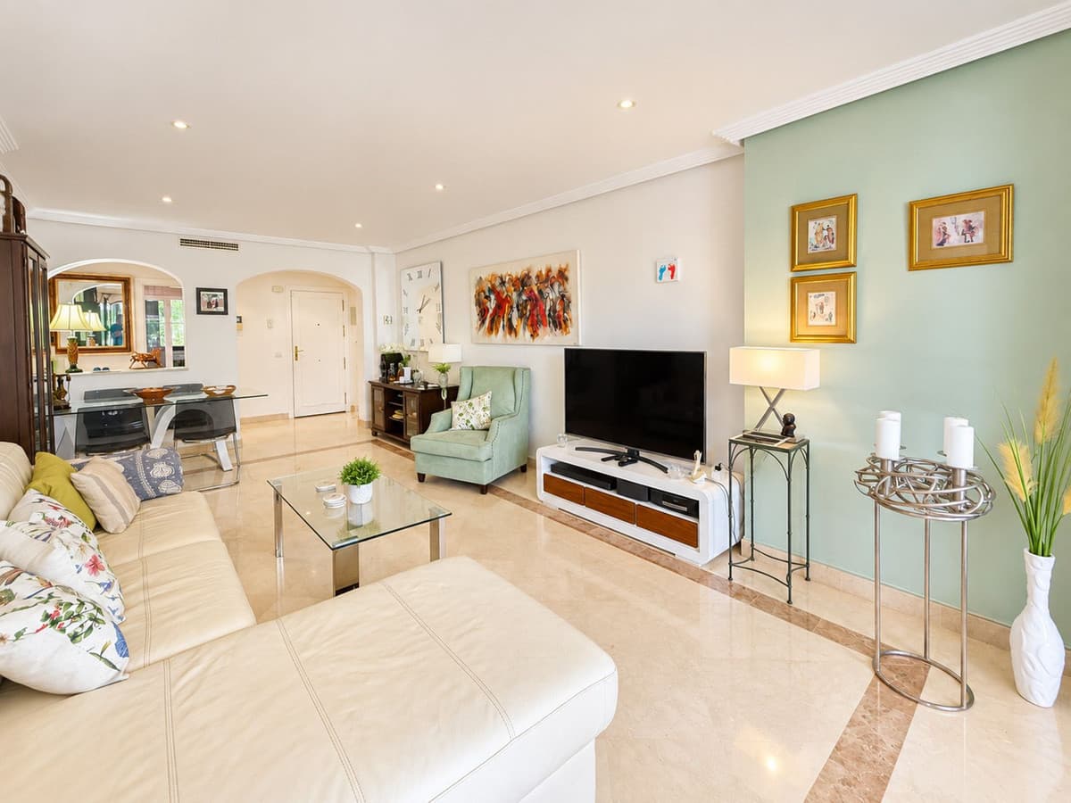 Middle Floor Apartment in Los Arqueros — photo 7 of 10