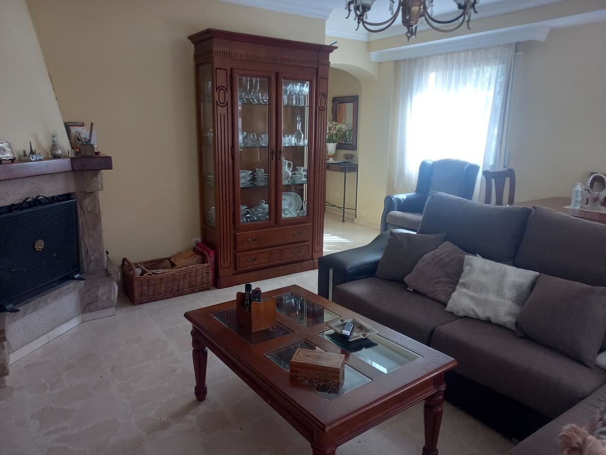 Semi-Detached House in Estepona — photo 4 of 10