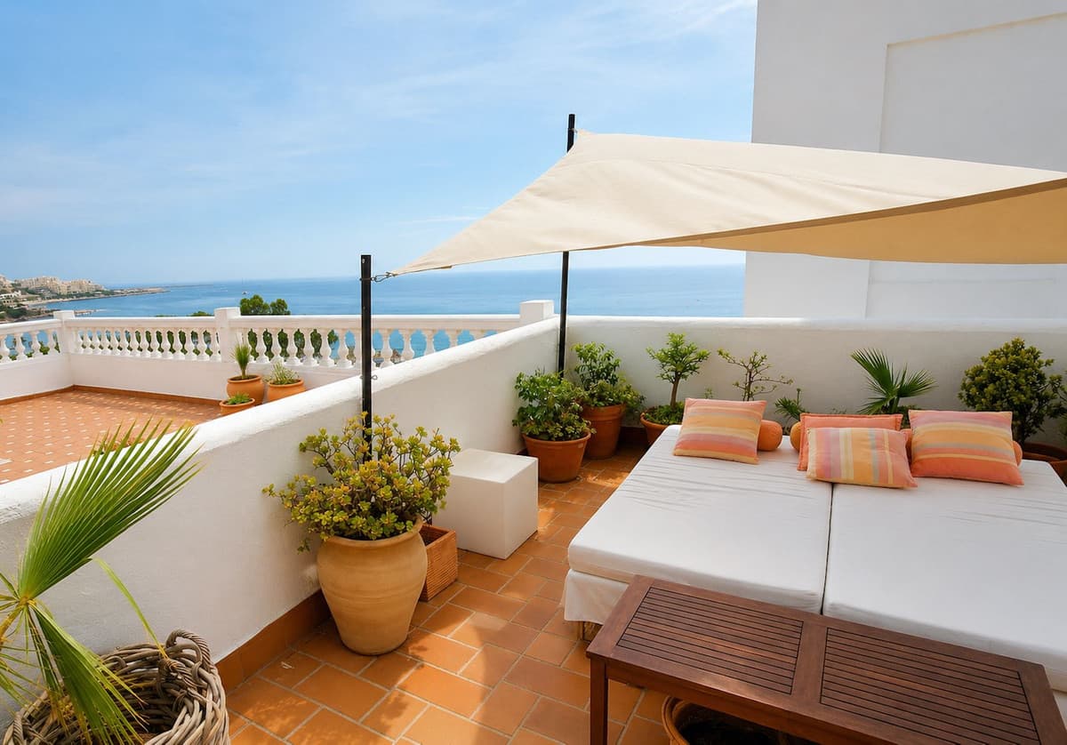 Top Floor Apartment in Estepona — photo 5 of 10