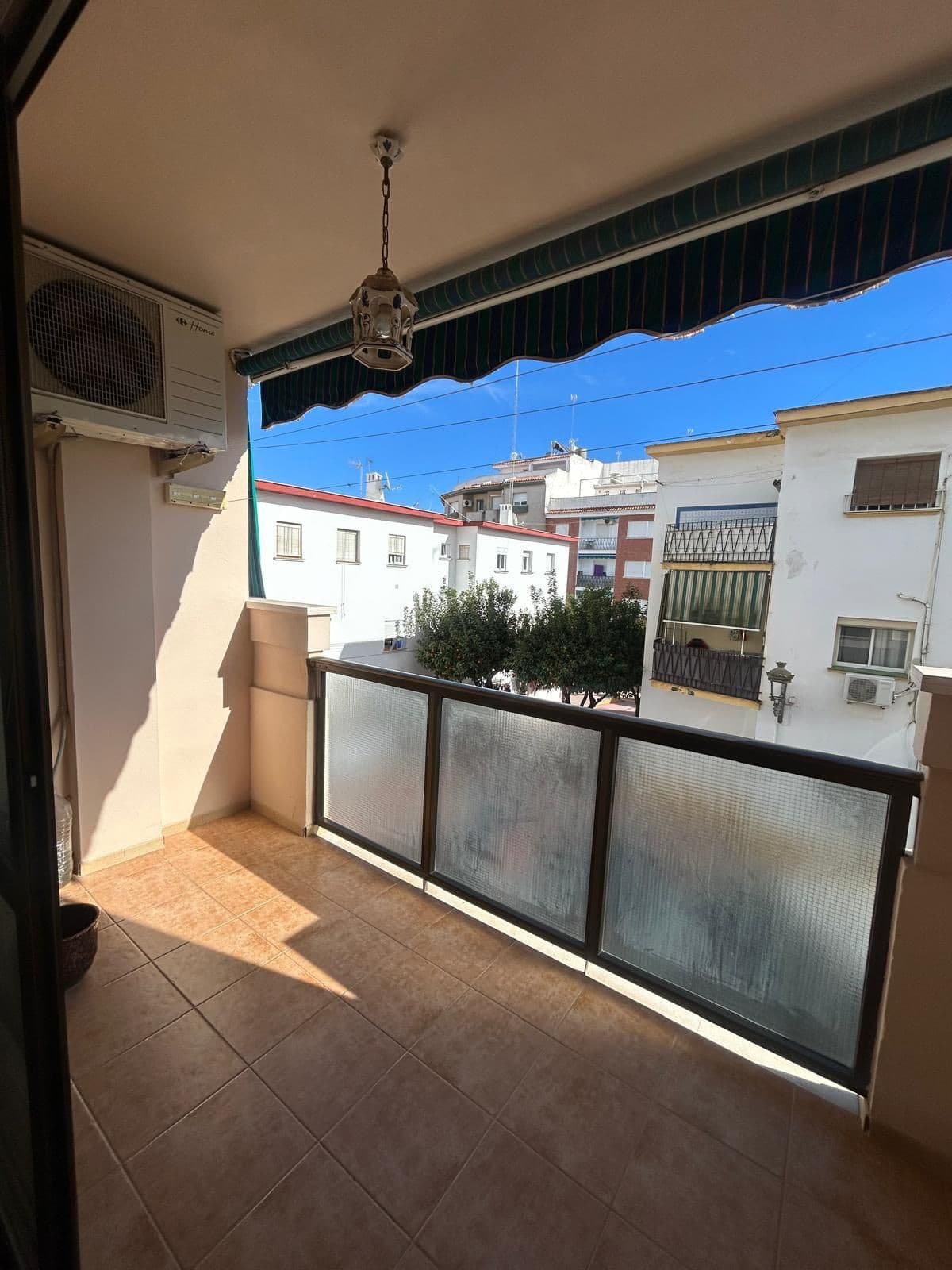 Middle Floor Apartment in Estepona — photo 1 of 10