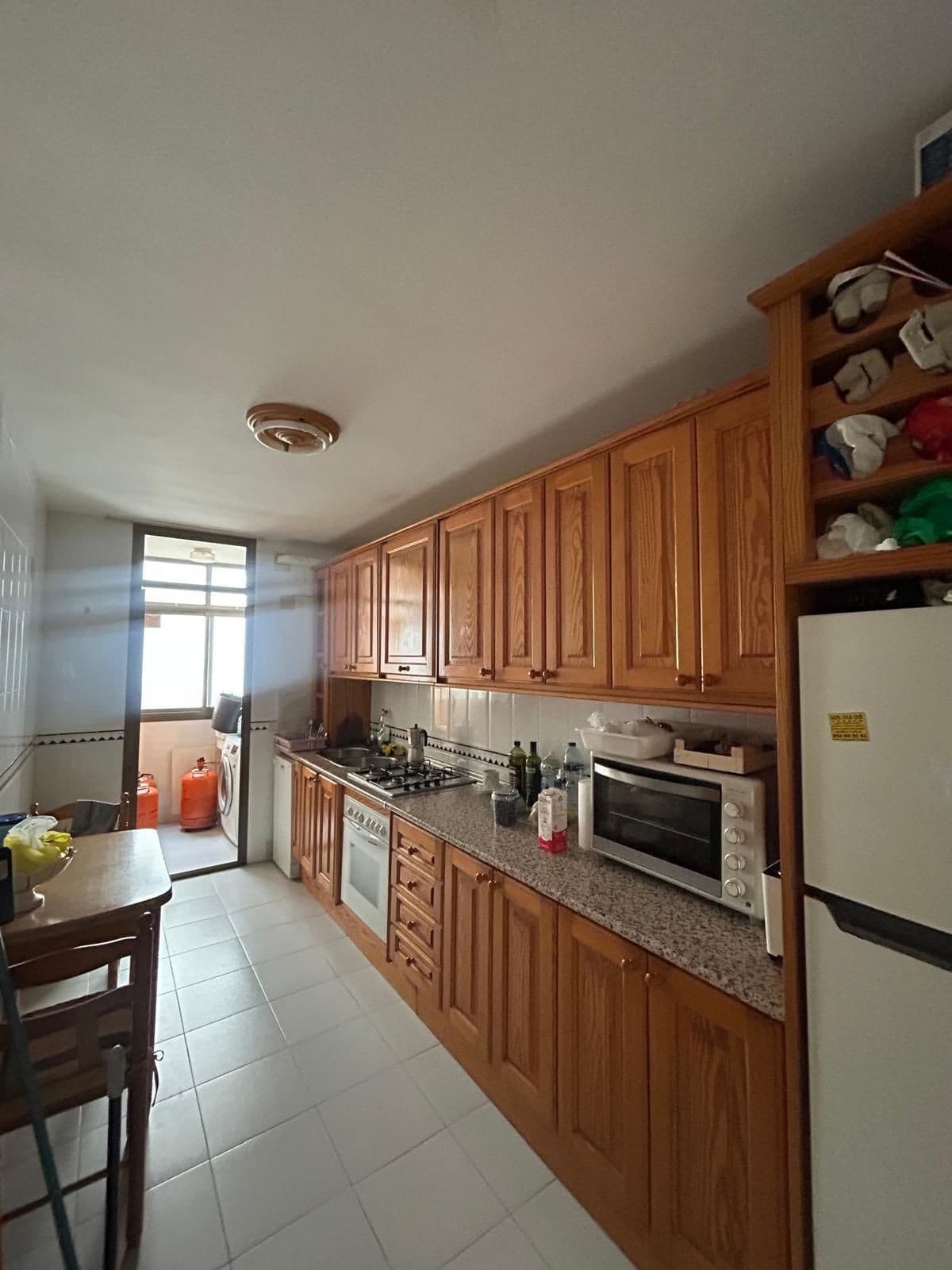Middle Floor Apartment in Estepona — photo 4 of 10