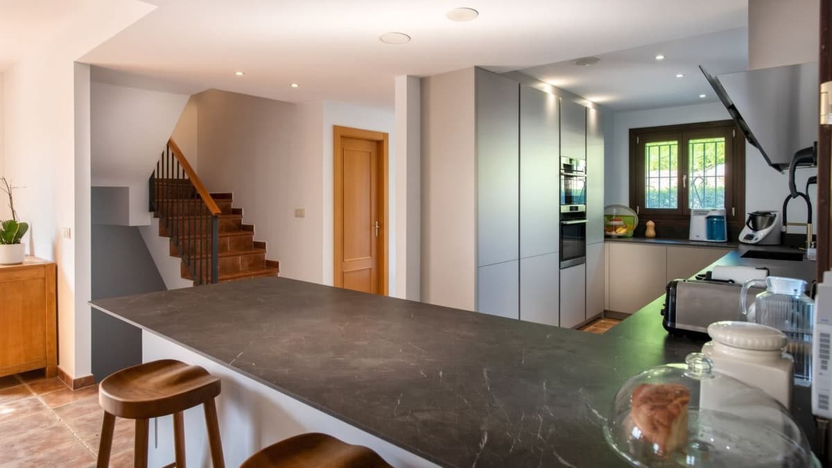 Semi-Detached House in El Paraiso — photo 9 of 10