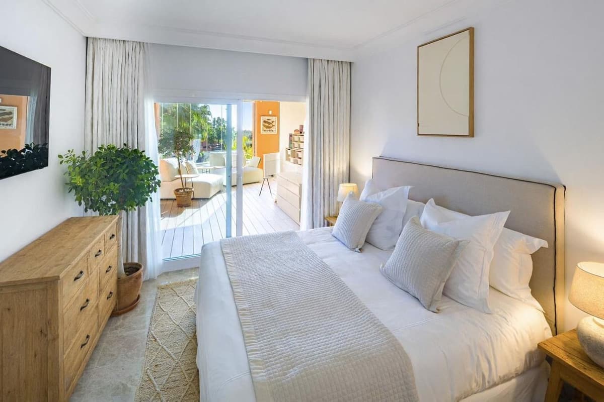 Ground Floor Apartment in Nueva Andalucía — photo 8 of 10