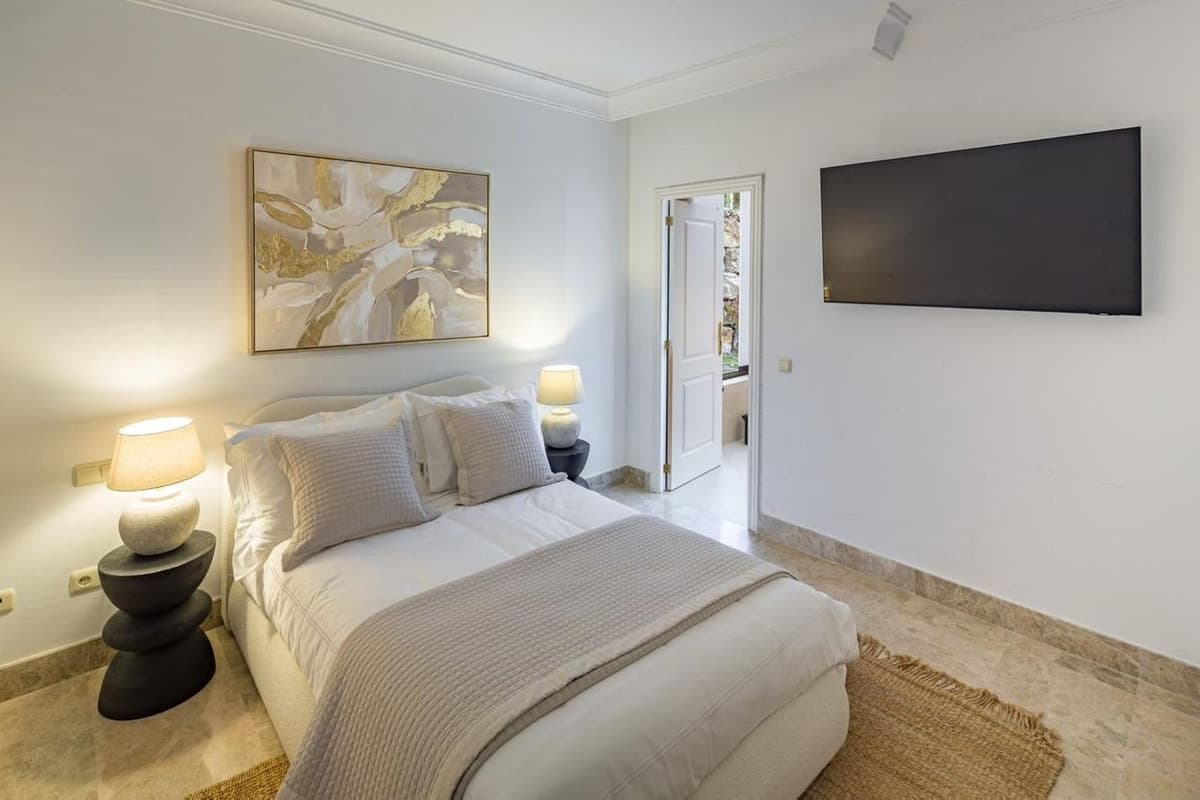 Ground Floor Apartment in Nueva Andalucía — photo 9 of 10