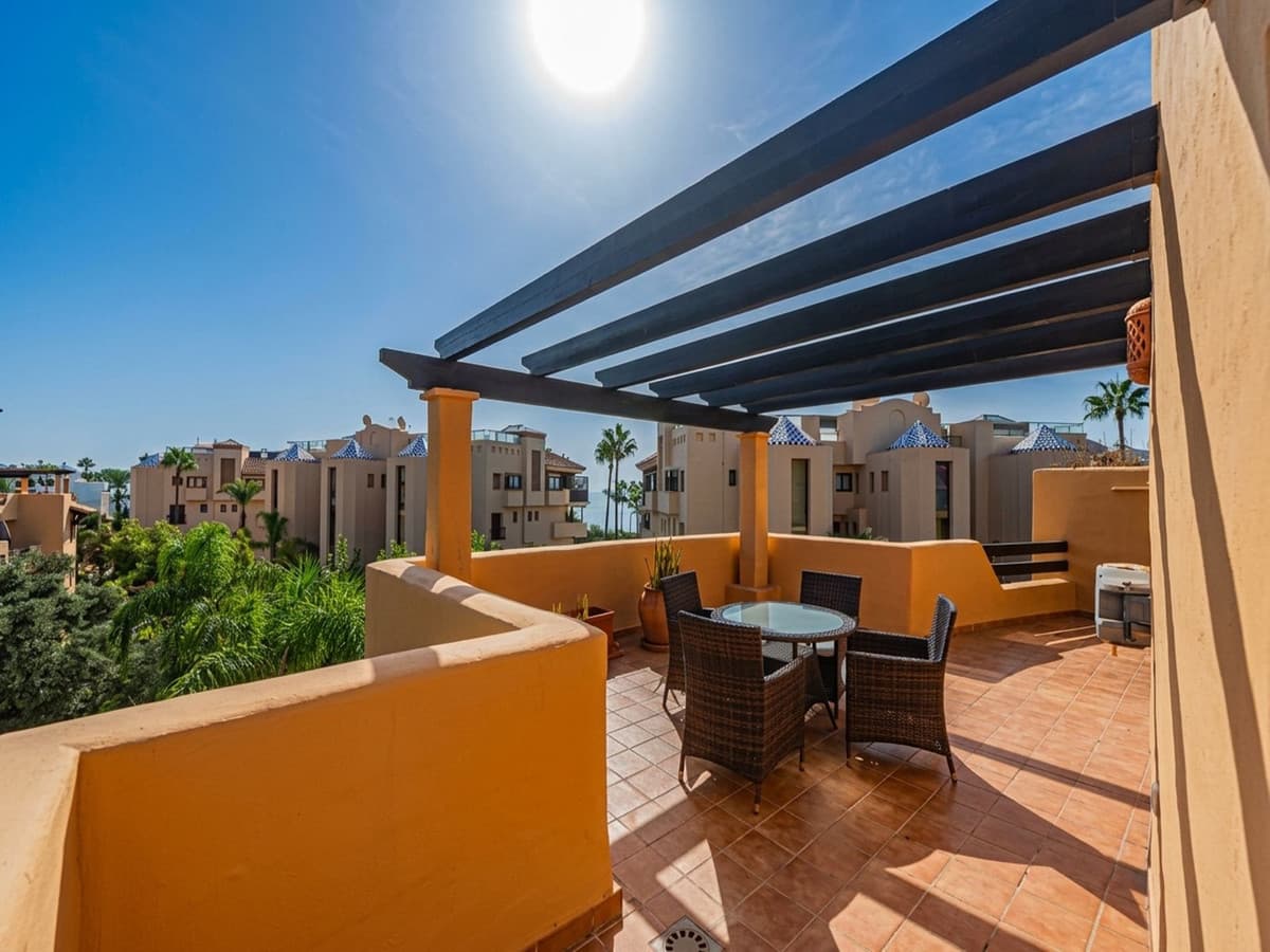 Middle Floor Apartment in Costalita — photo 1 of 10