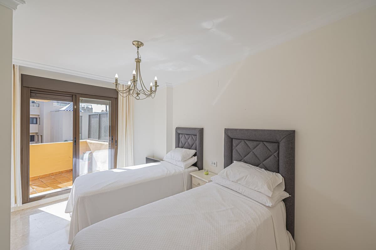 Middle Floor Apartment in Costalita — photo 9 of 10