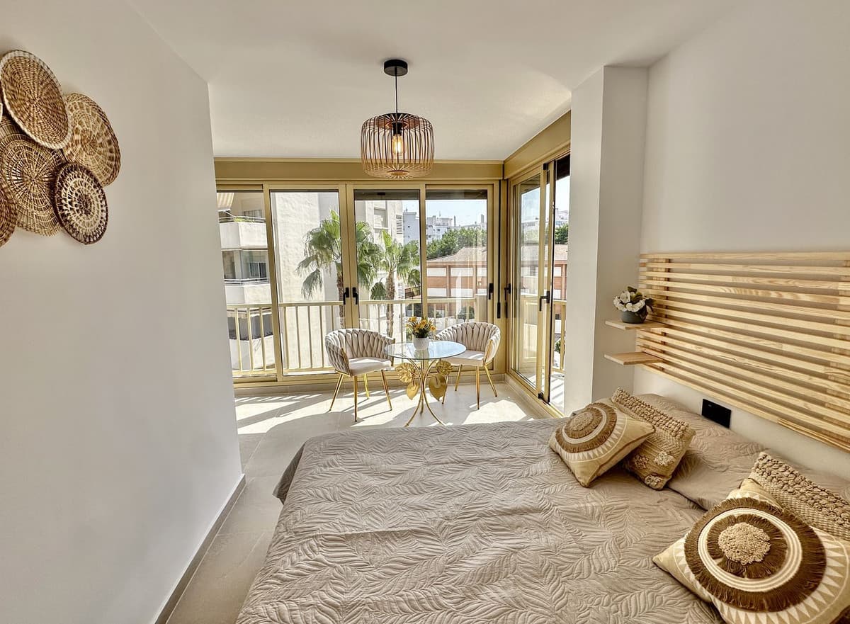 Middle Floor Apartment in Fuengirola — photo 4 of 10