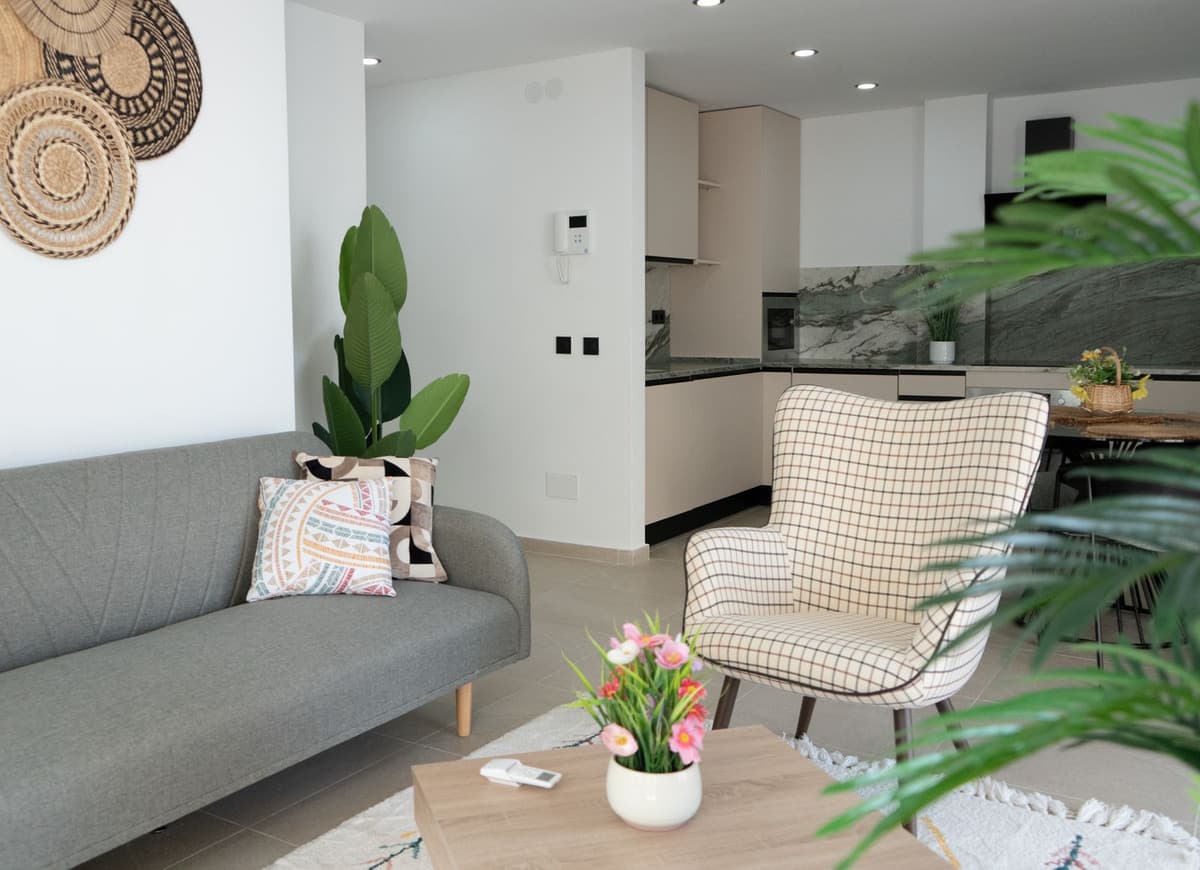 Middle Floor Apartment in Fuengirola — photo 9 of 10