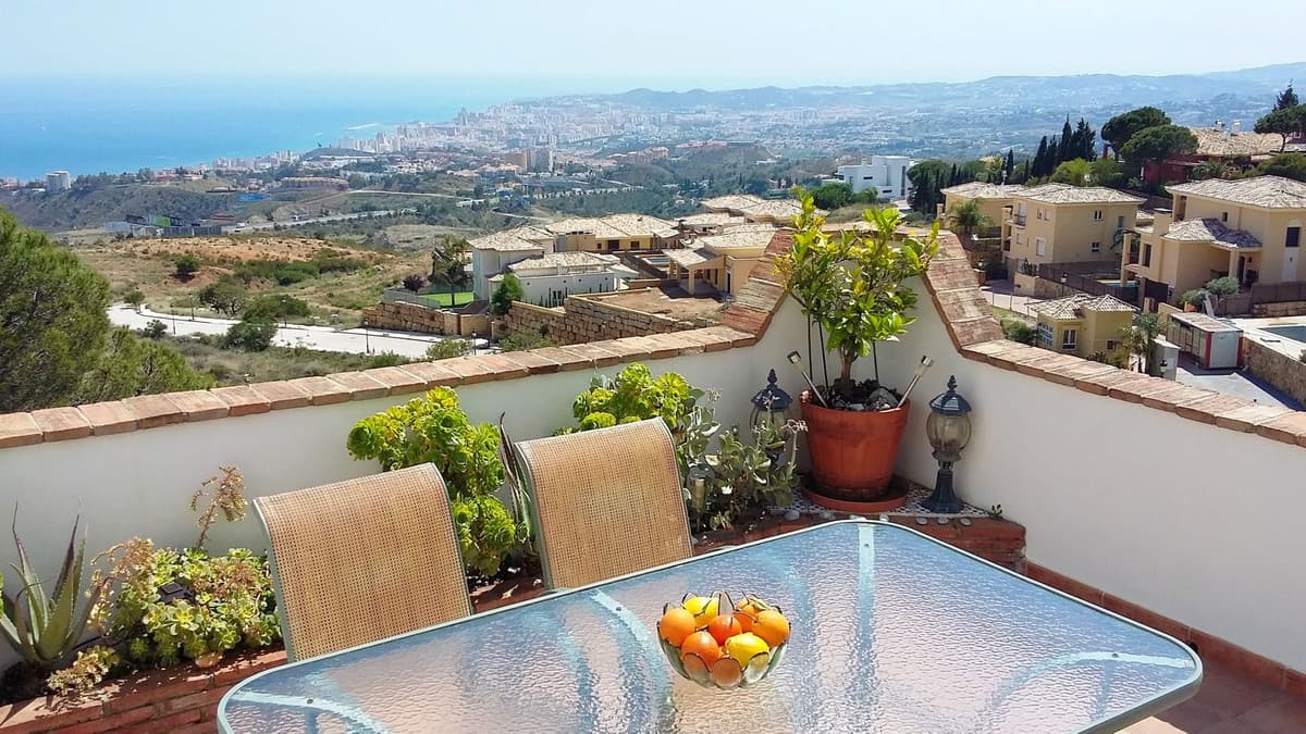 Townhouse in Mijas — photo 1 of 10
