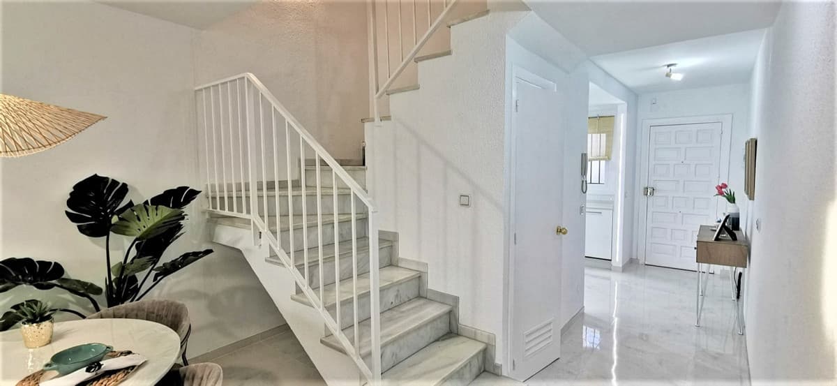 Townhouse in Estepona — photo 6 of 10