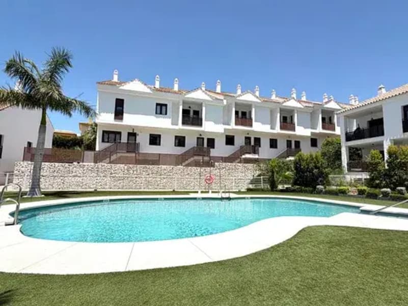 Townhouse in Riviera del Sol — photo 3 of 10