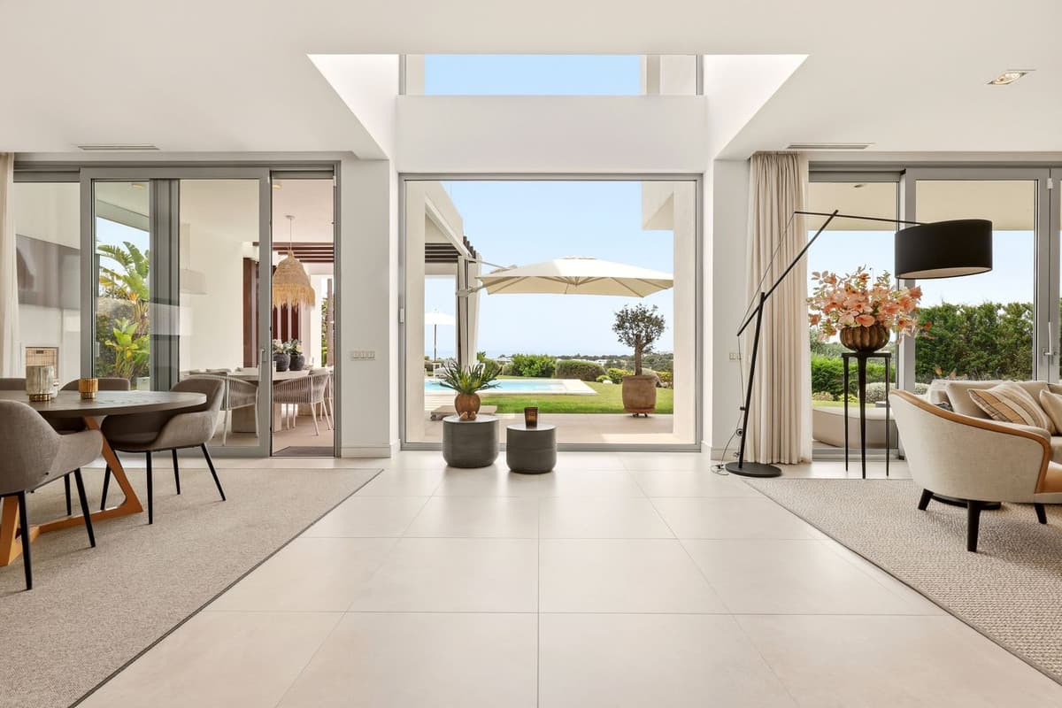 Detached Villa in Santa Clara — photo 1 of 10