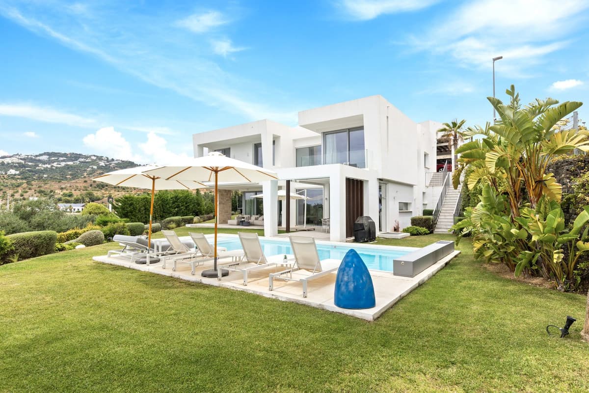 Detached Villa in Santa Clara — photo 3 of 10