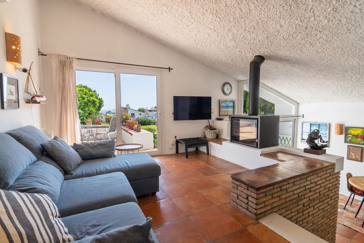 Semi-Detached House in Estepona — photo 4 of 10