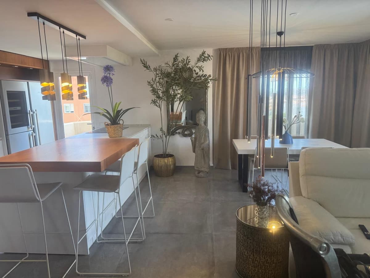 Top Floor Apartment in Fuengirola — photo 8 of 10