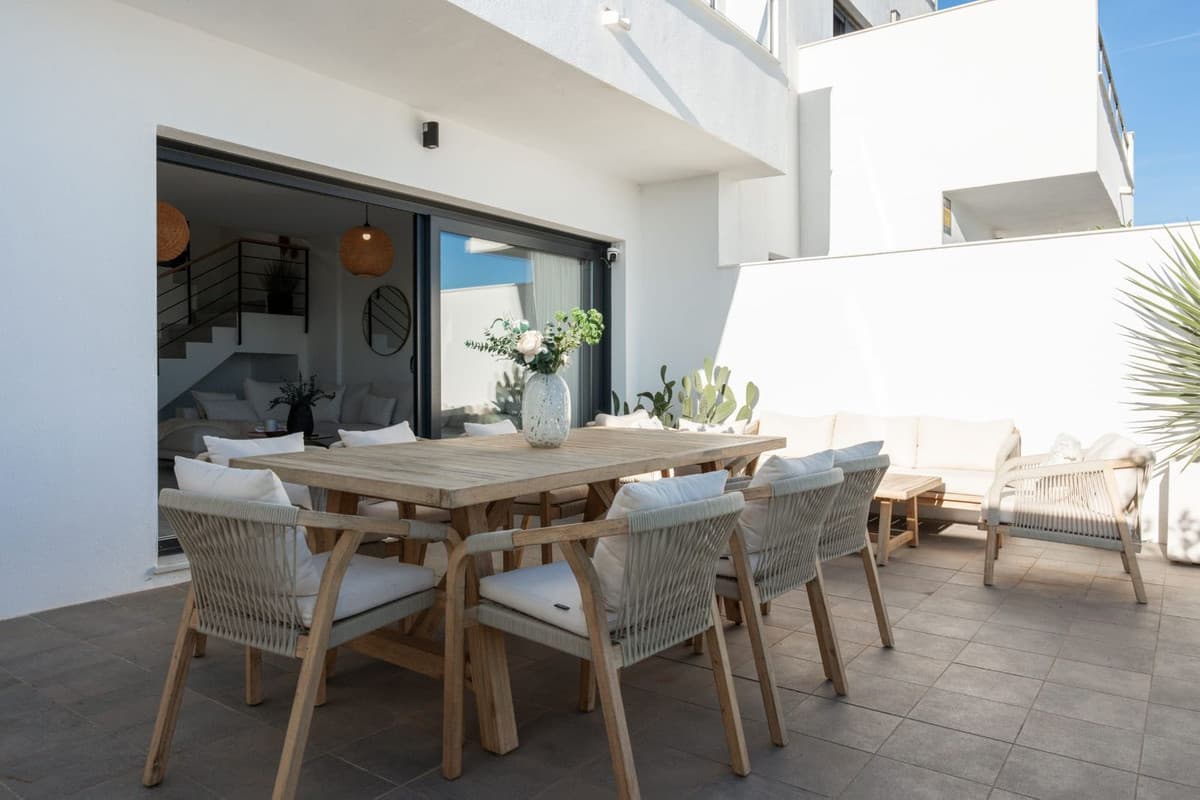 Townhouse in La Mairena — photo 4 of 10