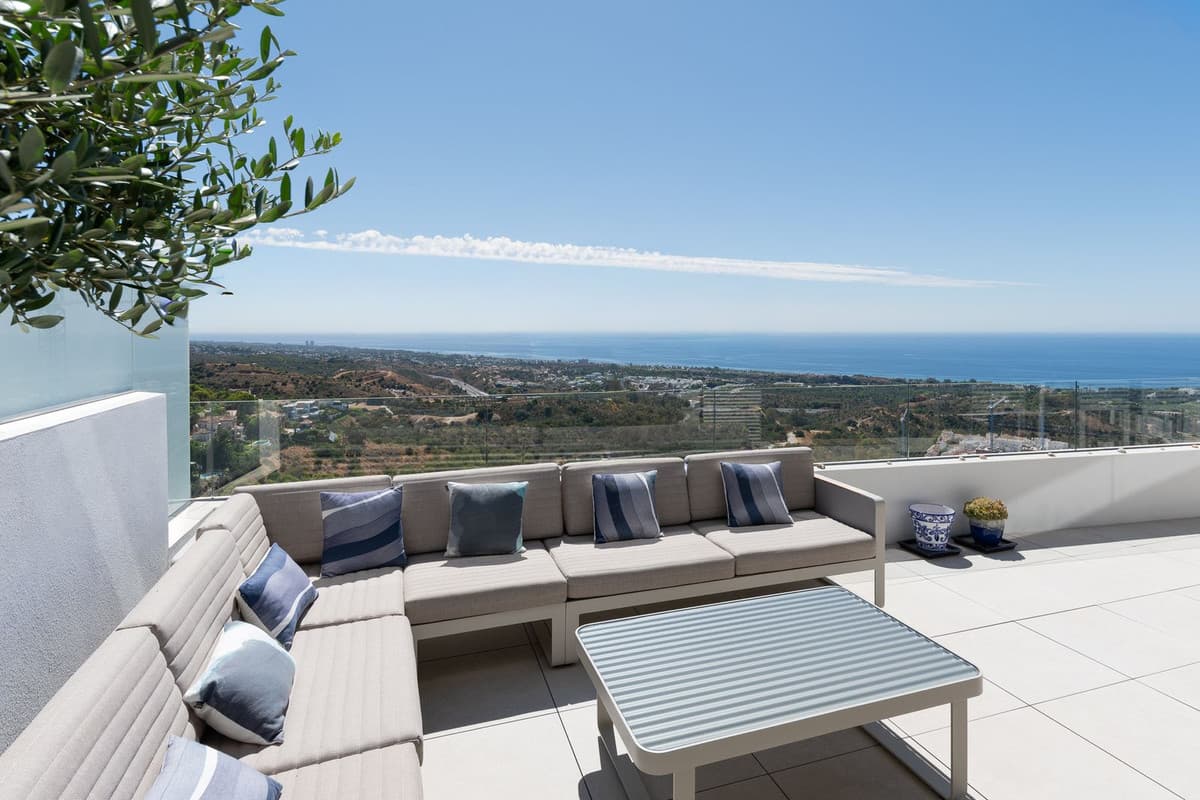 Penthouse Duplex in Marbella — photo 2 of 10