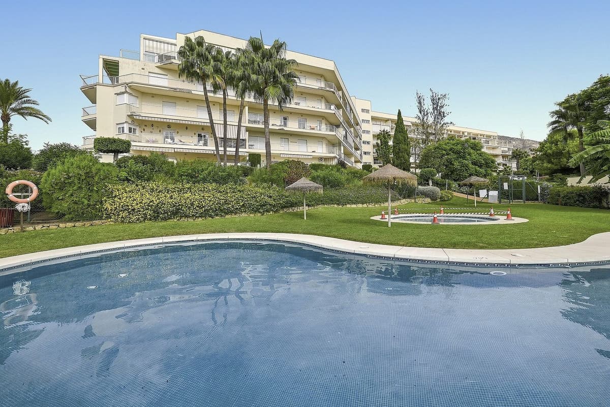 Top Floor Apartment in Benalmadena Costa — photo 4 of 10